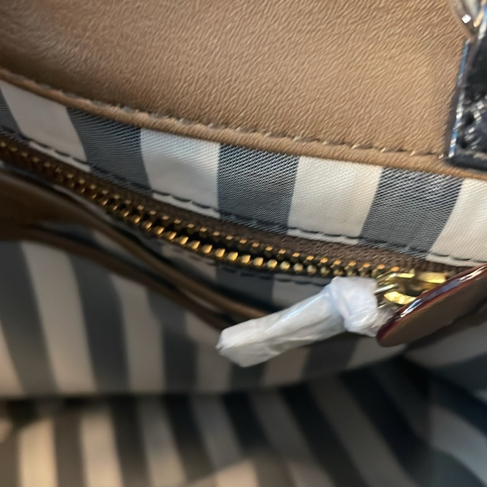 Tre Vero two tone leather handbag with dust bag - Picture 12 of 16